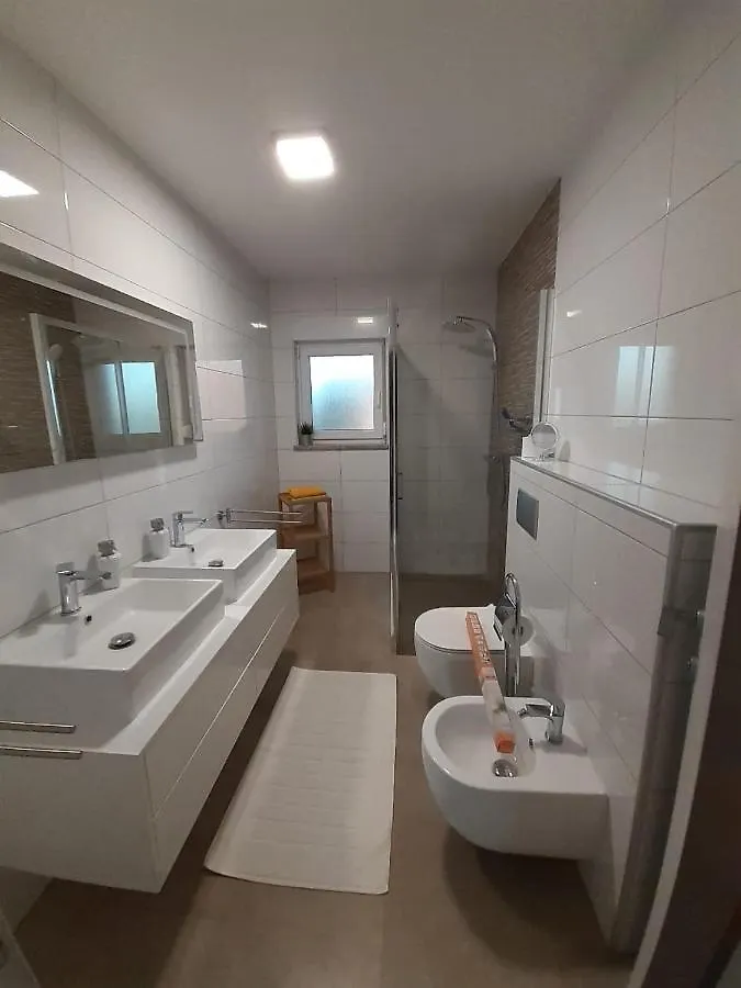 Holiday House Emjalemi بولا كرواتيا