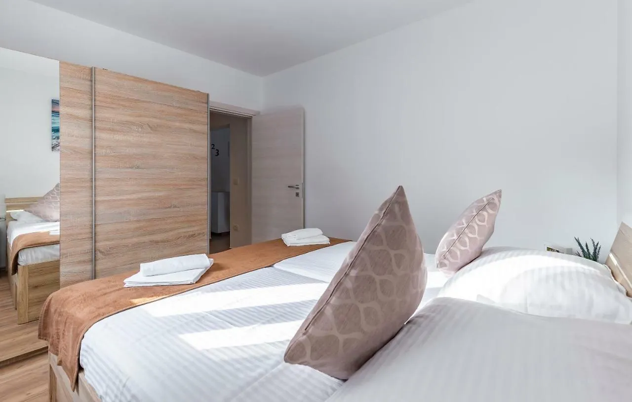 Holiday House Emjalemi بولا شقة
