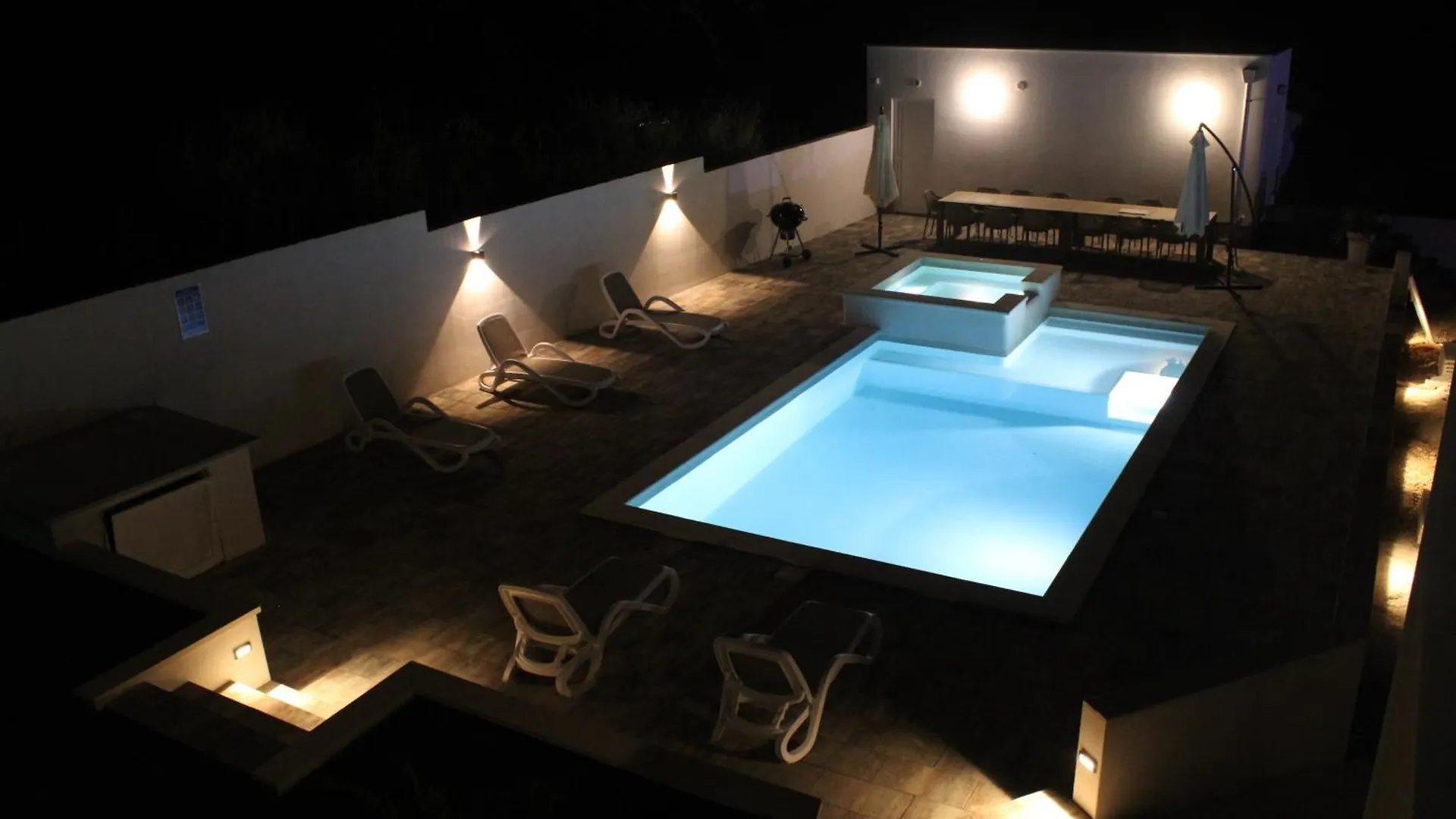 דירה פולה Holiday House Emjalemi